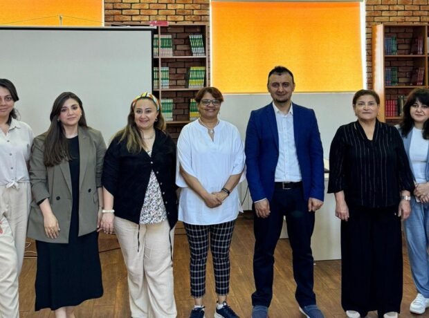 Təhsildə müasir trendlər – Pedaqoqlar üçün süni intellekt mövzusunda interaktiv sessiya keçirildi