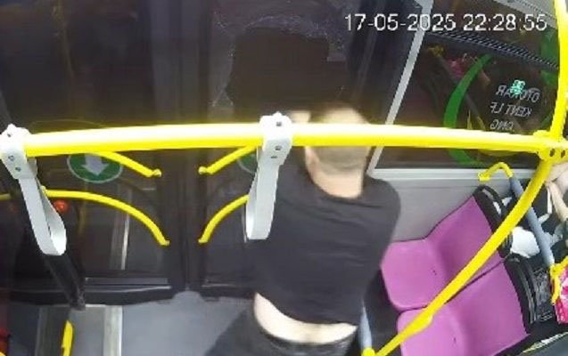 Yasamalda avtobusun şüşəsini sındıranla bağlı tədbir görüldü