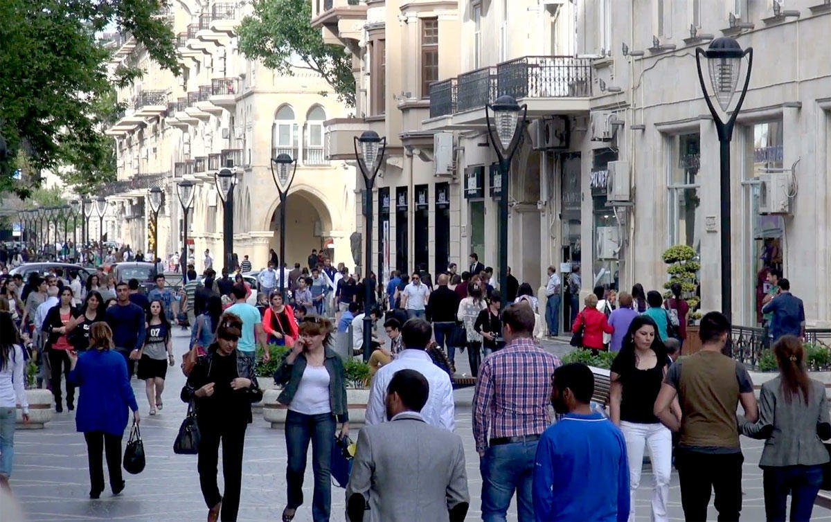 Bu gün qısaldılmış iş günüdür