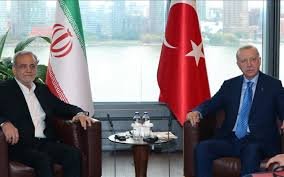 Ərdoğan Pezeşkianla İsrail-İran gərginliyini müzakirə edib