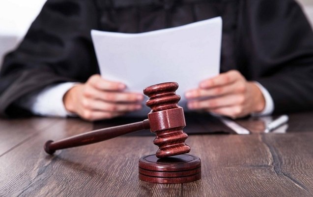 Hakimliyə yeni seçim qaydaları təsdiqləndi