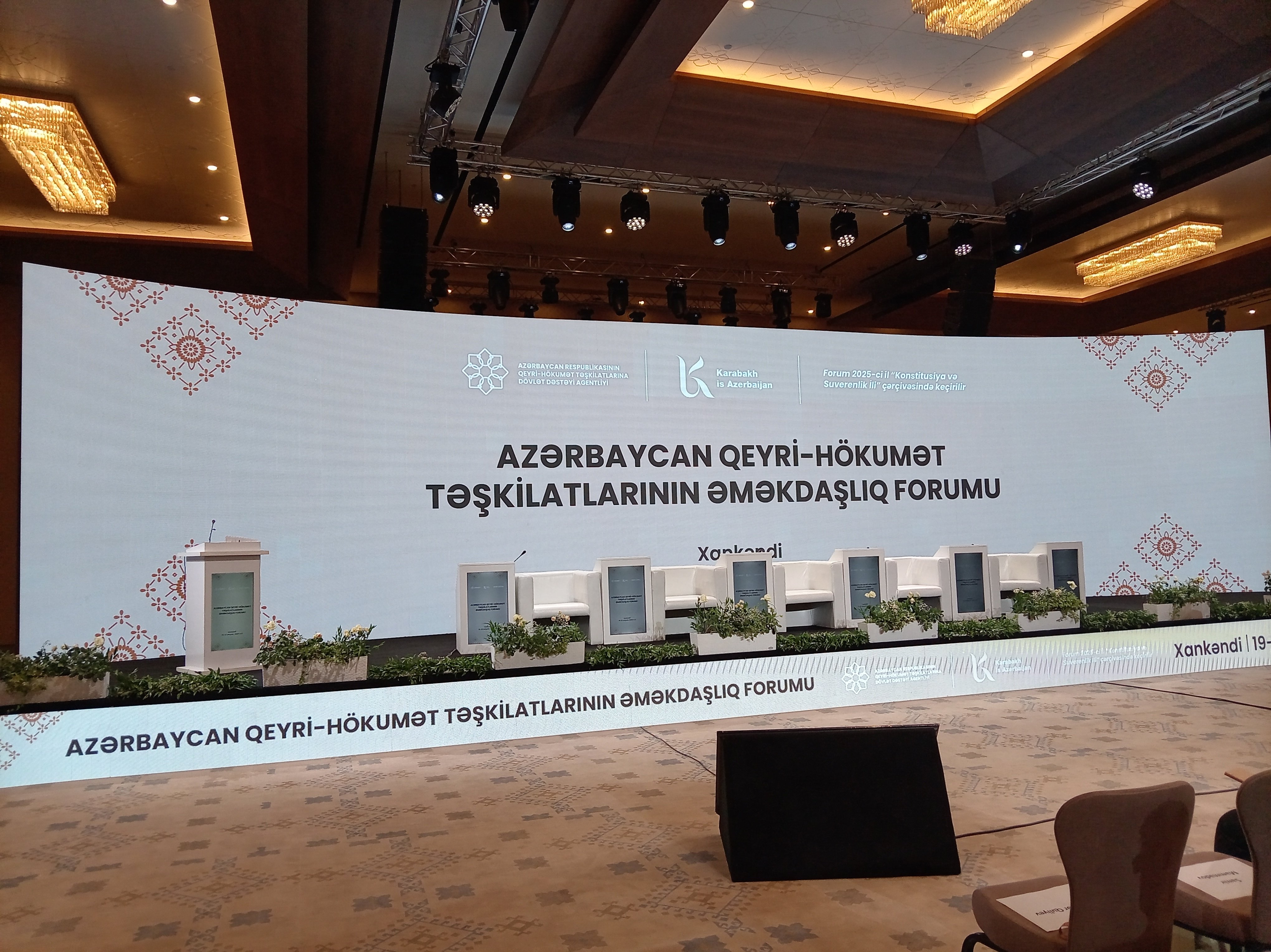 Bu gün Xankəndində “Azərbaycan QHT-lərinin Əməkdaşlıq Forumu" işə başlayıb.