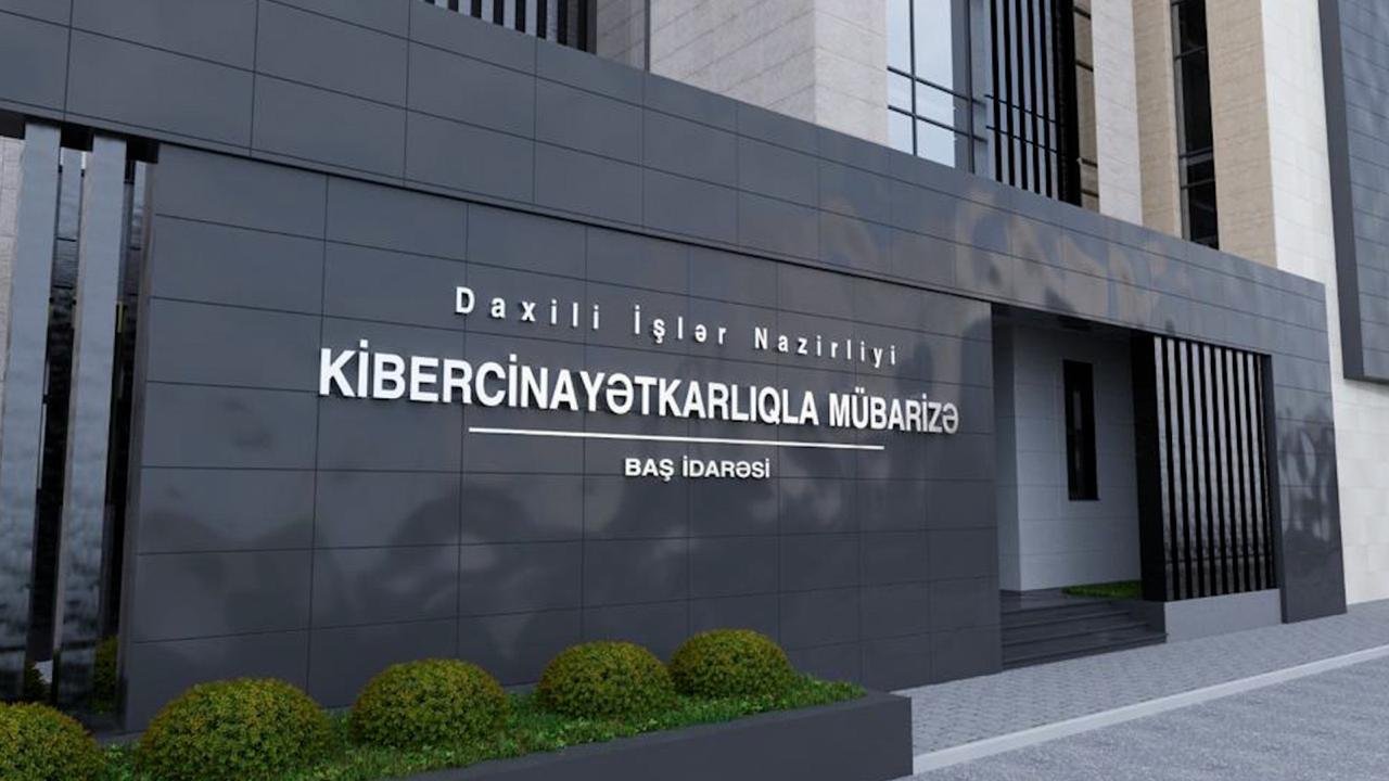 Onlayn qumar oyunlarında bank kartlarının alqı‑satqısını həyata keçirən dəstə üzvləri saxlandı - VİDEO