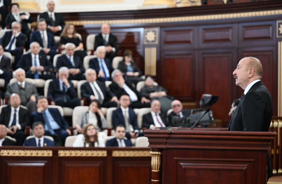 AMEA-nın 80 illik yubiley yığıncağı keçirildi - İlham Əliyev tədbirdə çıxış etdi