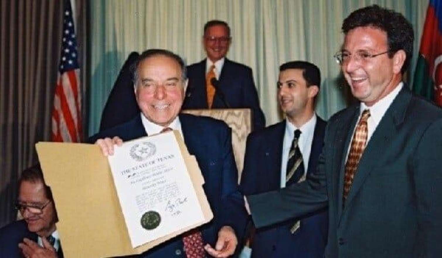 Heydər Əliyevin tərcüməçisi niyə işdən qovulmuşdu? - Gizli qalan səbəb