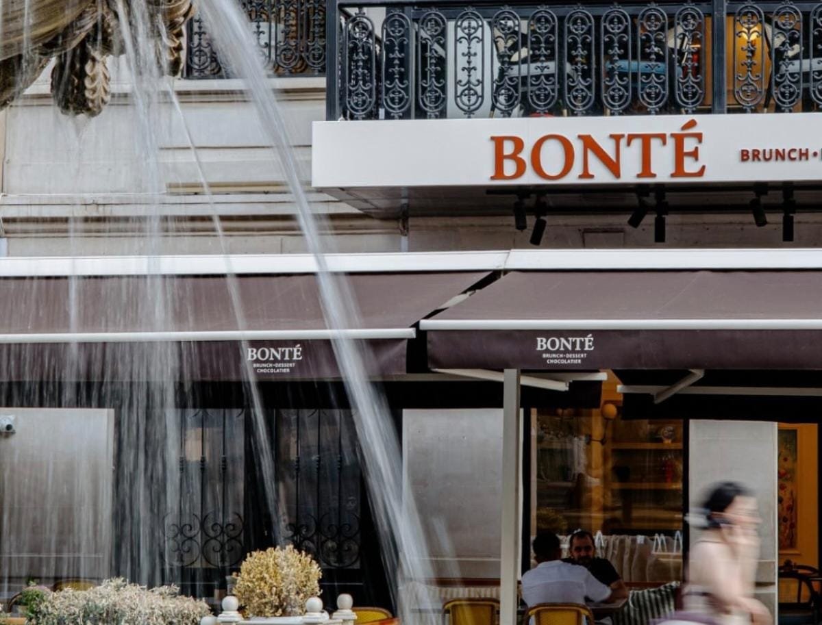 Məşhur restoranda bədbəxt hadisə - Xəsarət alan var