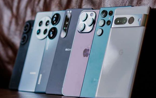 Xaricdən bir telefon almaq icazəlidir, ikincisi isə “cərimədir” – yeni gömrük qərarının pərdəarxası