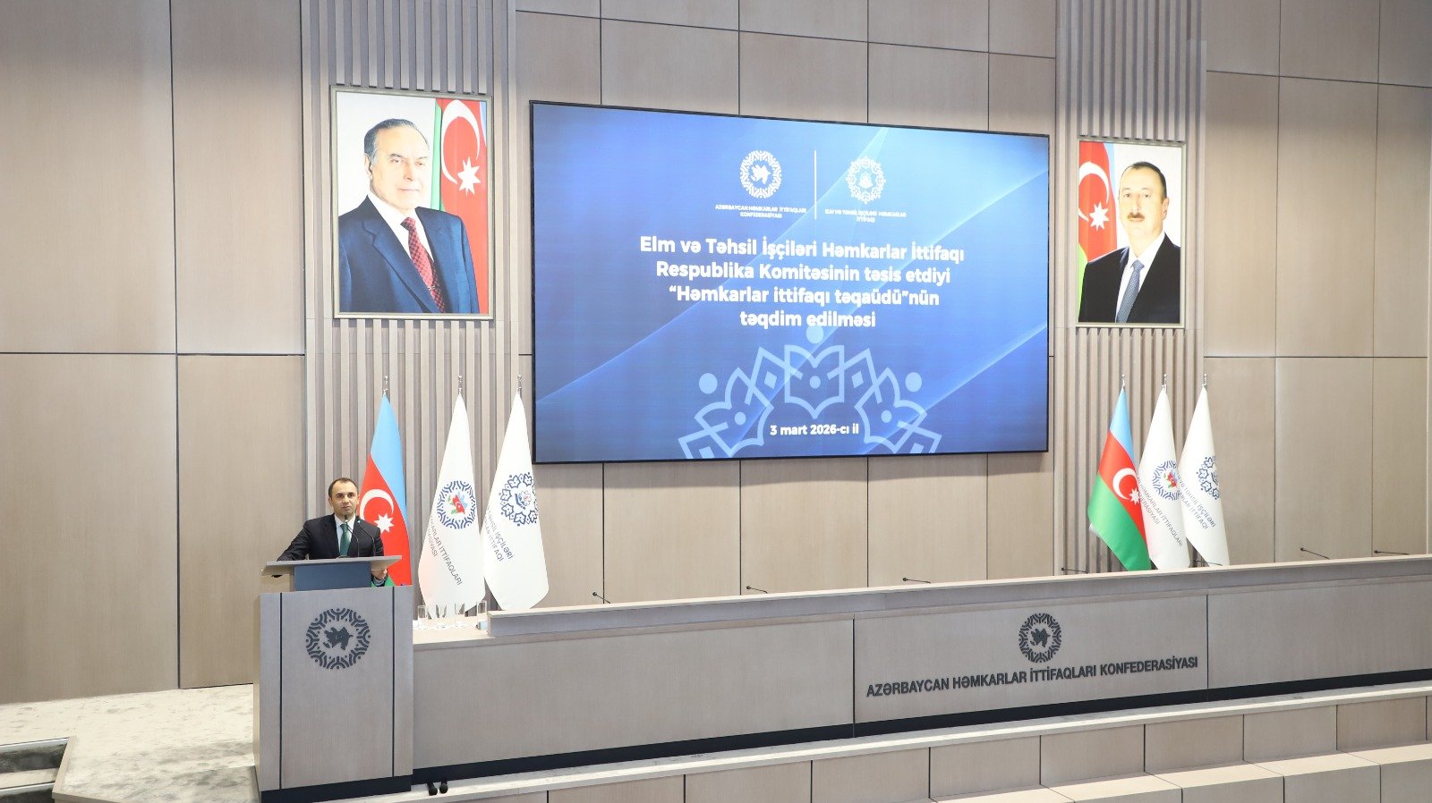 250 tələbəyə “Həmkarlar ittifaqı təqaüdü” təqdim olunub - FOTOLAR