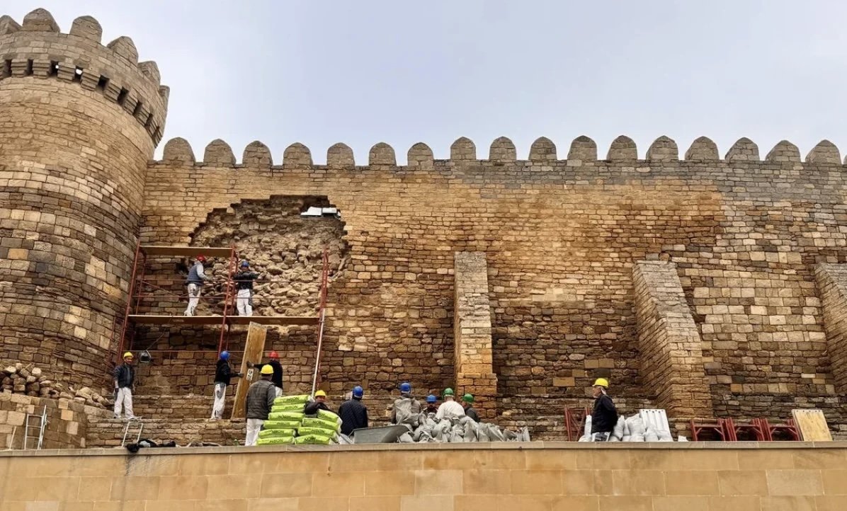 İçərişəhər Qala divarının dağılan hissəsində təcili tədbirləri görüləcək