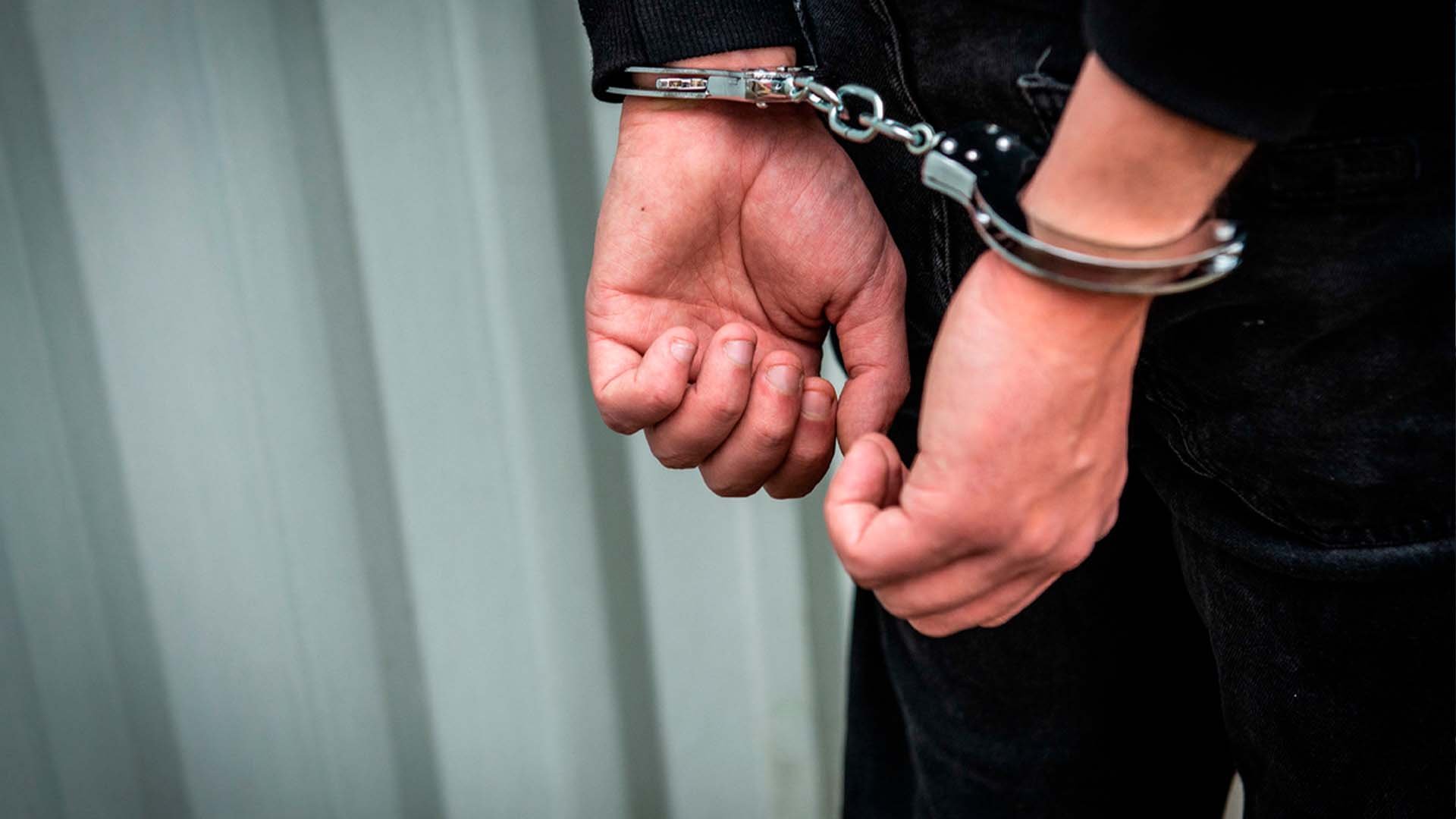 Darvaza oğruları SAXLANILDI