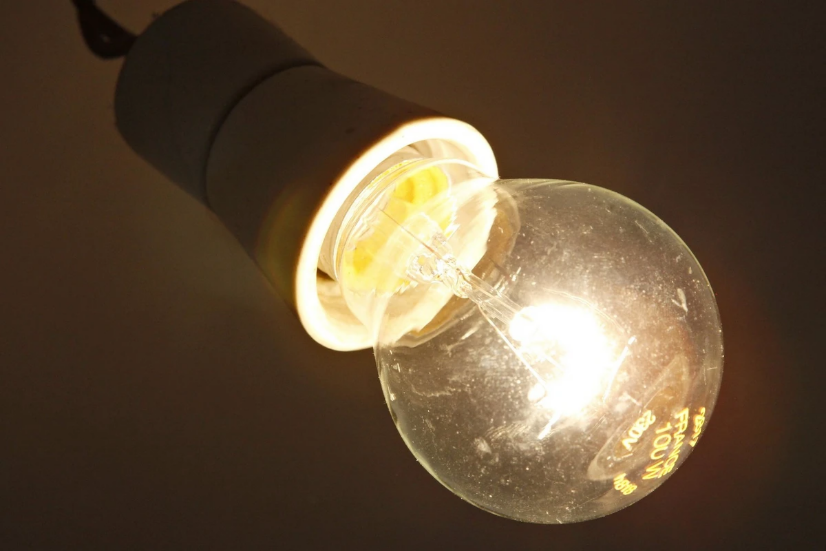 İşıq pulunu tam ödəyənlərə niyə yenidən məbləğ yazılır?