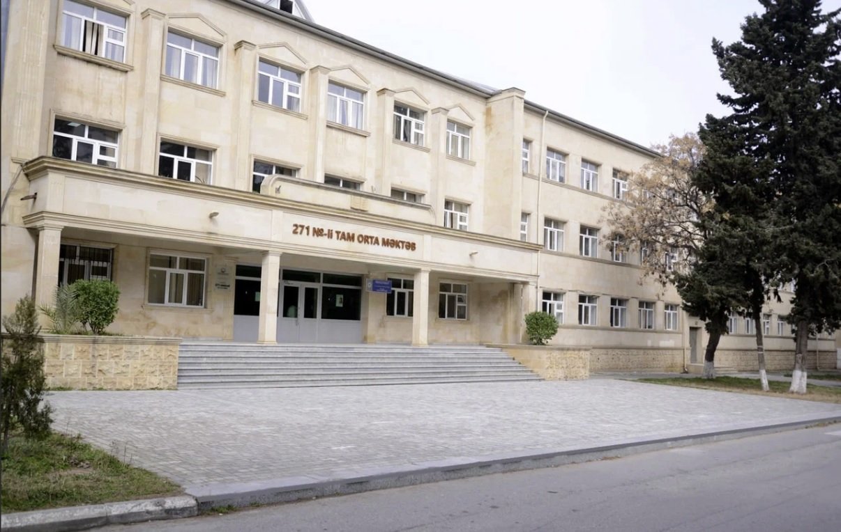 Sinifdə şagirdləri döyən "qoçu" ilə bağlı 271 saylı məktəbdən AÇIQLAMA