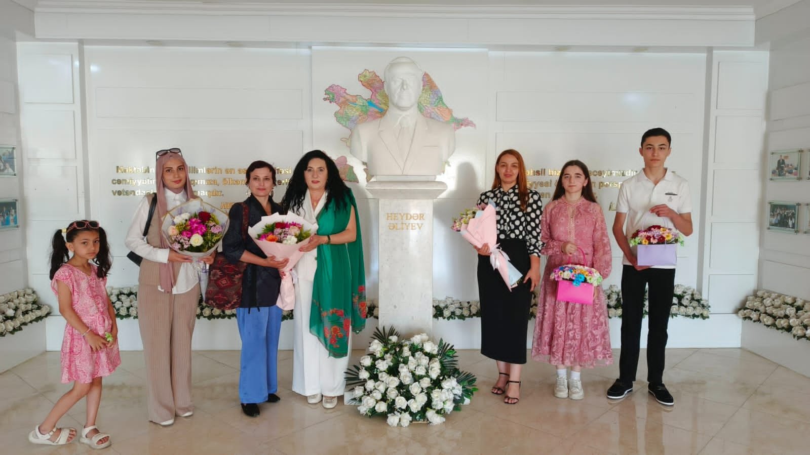 "Uğurlu Gələcək" adlı  fərdi yaradıcılıq sərgisi  təşkil olundu