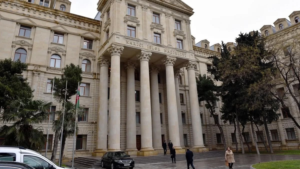Odessa sahillərində Azərbaycan vətəndaşlarının olduğu gəmi dron hücumuna məruz qalıb - RƏSMİ