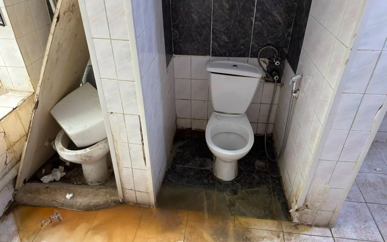 Bakıda uşaq xəstəxanasında antisanitar şərait - FOTOLAR